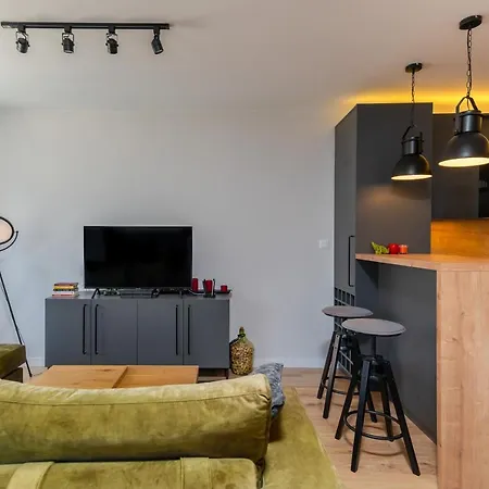 Apartment Modern & Stylish 1bd In Lozenets Sofia