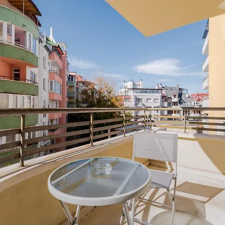 Modern & Stylish 1bd In Lozenets * Sofia